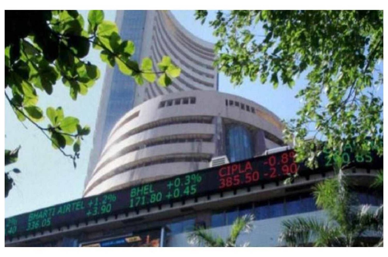 Stock Market Opening: शेयर बाजार में गिरावट, लाल निशान पर Sensex और Nifty