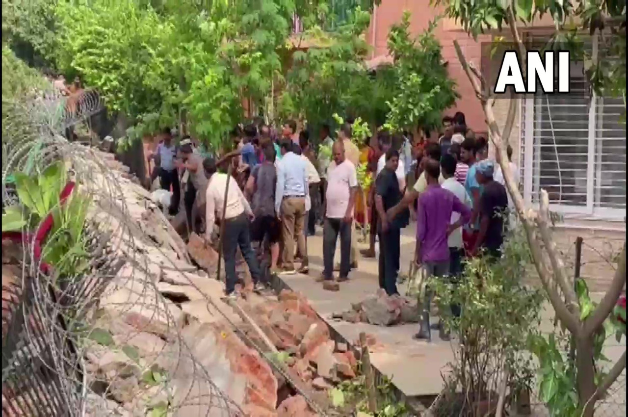 Noida News: दीवार गिरने से 4 मजदूरों की मौत, सीएम योगी ने जताया दुख
