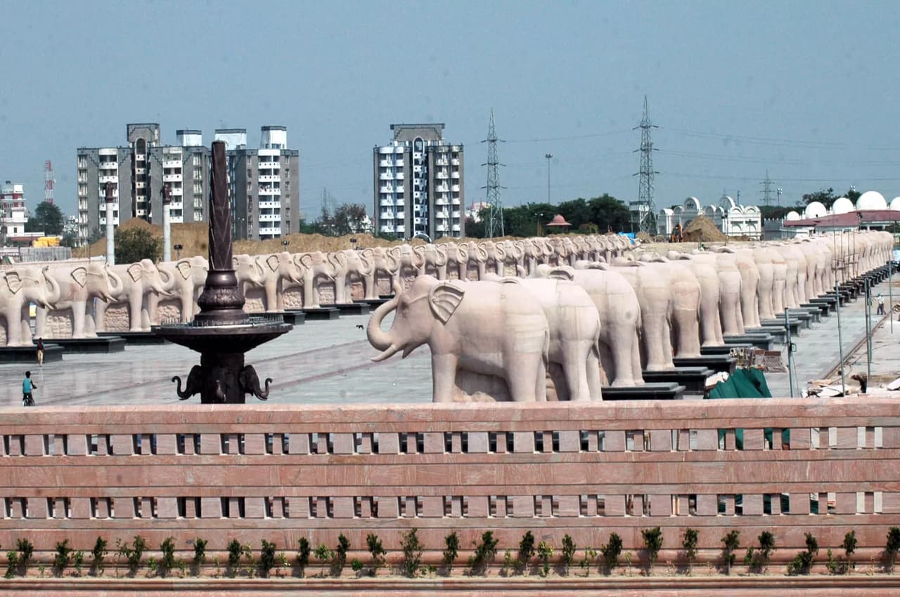 Lucknow: आंबेडकर स्मारक से चोरी हुई हाथी की मूर्ति, मायावती ने जताई नाराजगी