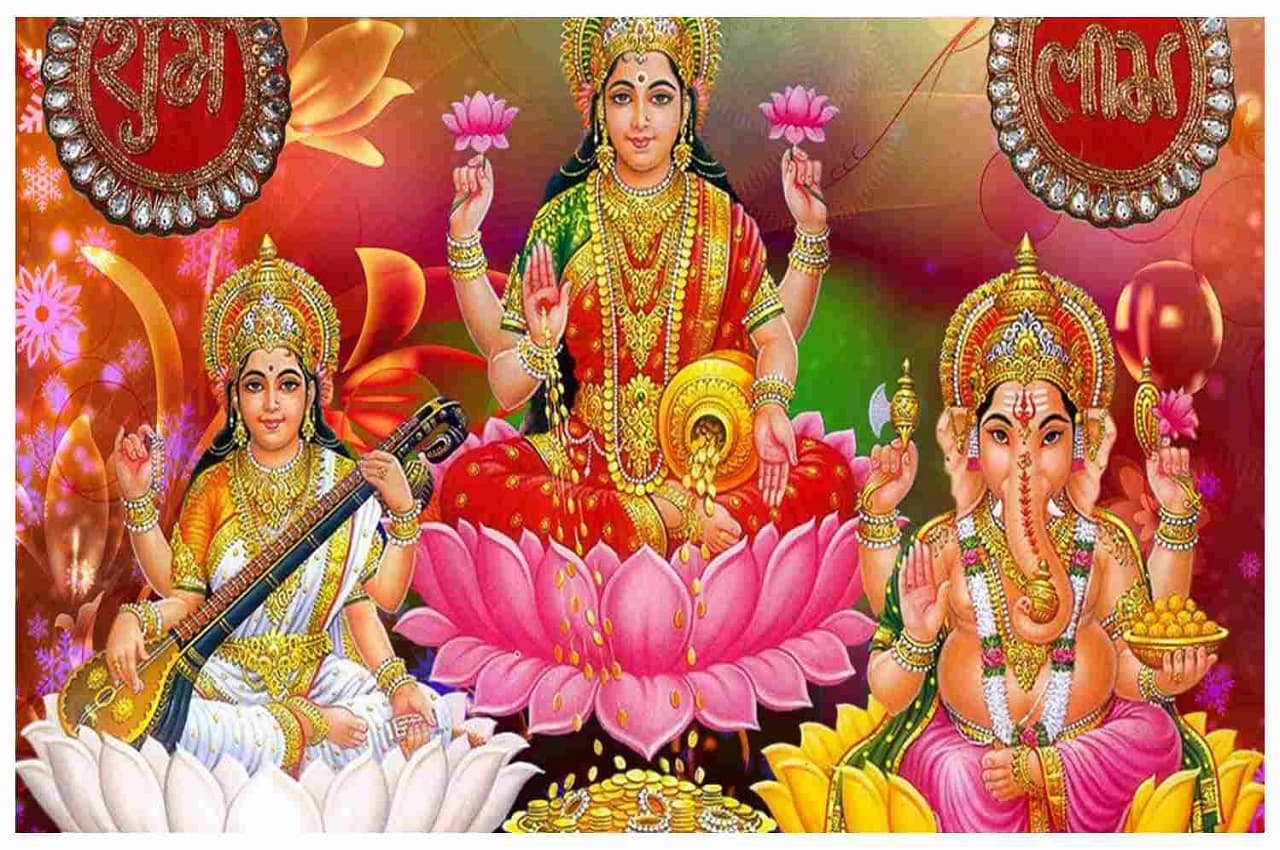 Shukrawar Ke Upay: शुक्रवार को इन उपायों से खुश होती हैं मां लक्ष्मी, धन की भी नहीं होती कमी