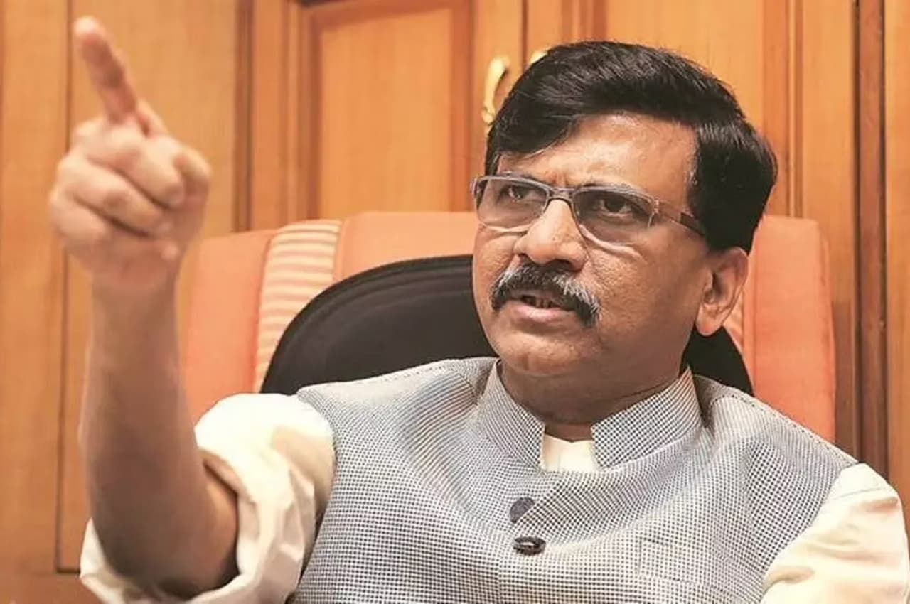 शिंदे गुट ने क्यों नहीं ठुकराया मंत्री पद? संजय राउत ने बताई सच्चाई, अजित पवार पर भी दिया बयान