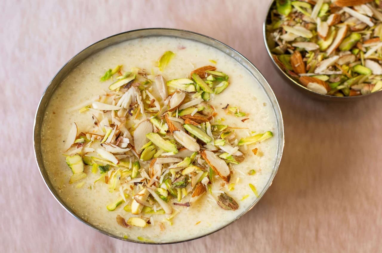 Kesar Badam Kheer Recipe: किटी पार्टी के लिए डेजर्ट में बनाएं स्पेशल केसर बादाम खीर, जानें इजी रेसिपी