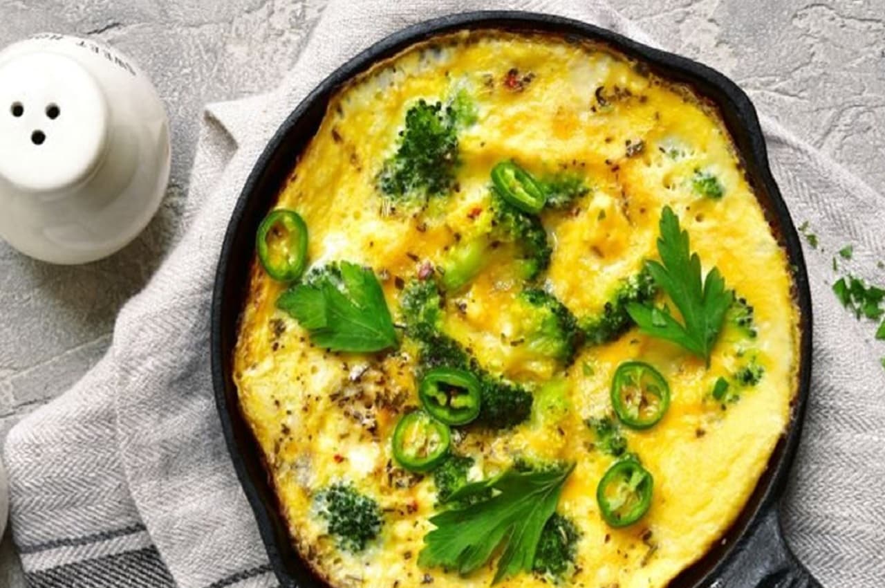 Broccoli Omelette Recipe: नाश्ते के लिए बेस्ट ऑप्शन है हेल्दी और टेस्टी ब्रोकली ऑमलेट, जानें रेसिपी