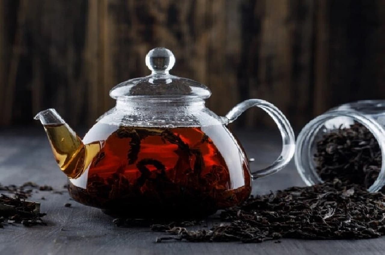 рдмреНрд▓реИрдХ рдЯреА рдмреНрд▓реИрдХ рдЯреА