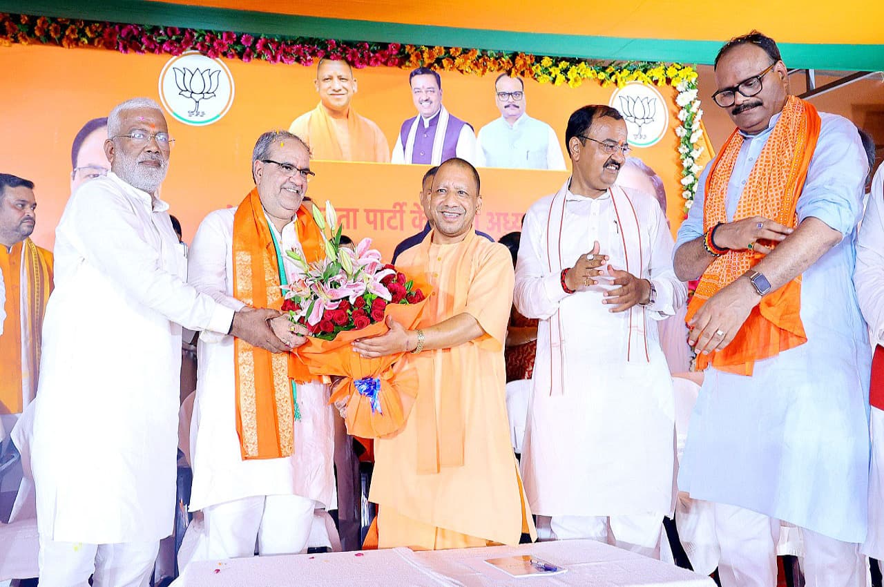 BJP State President: भूपेंद्र चौधरी ने संभाला कार्यभार, सीएम बोले-स्वतंत्र देव को स्वतंत्र नहीं होने देंगे