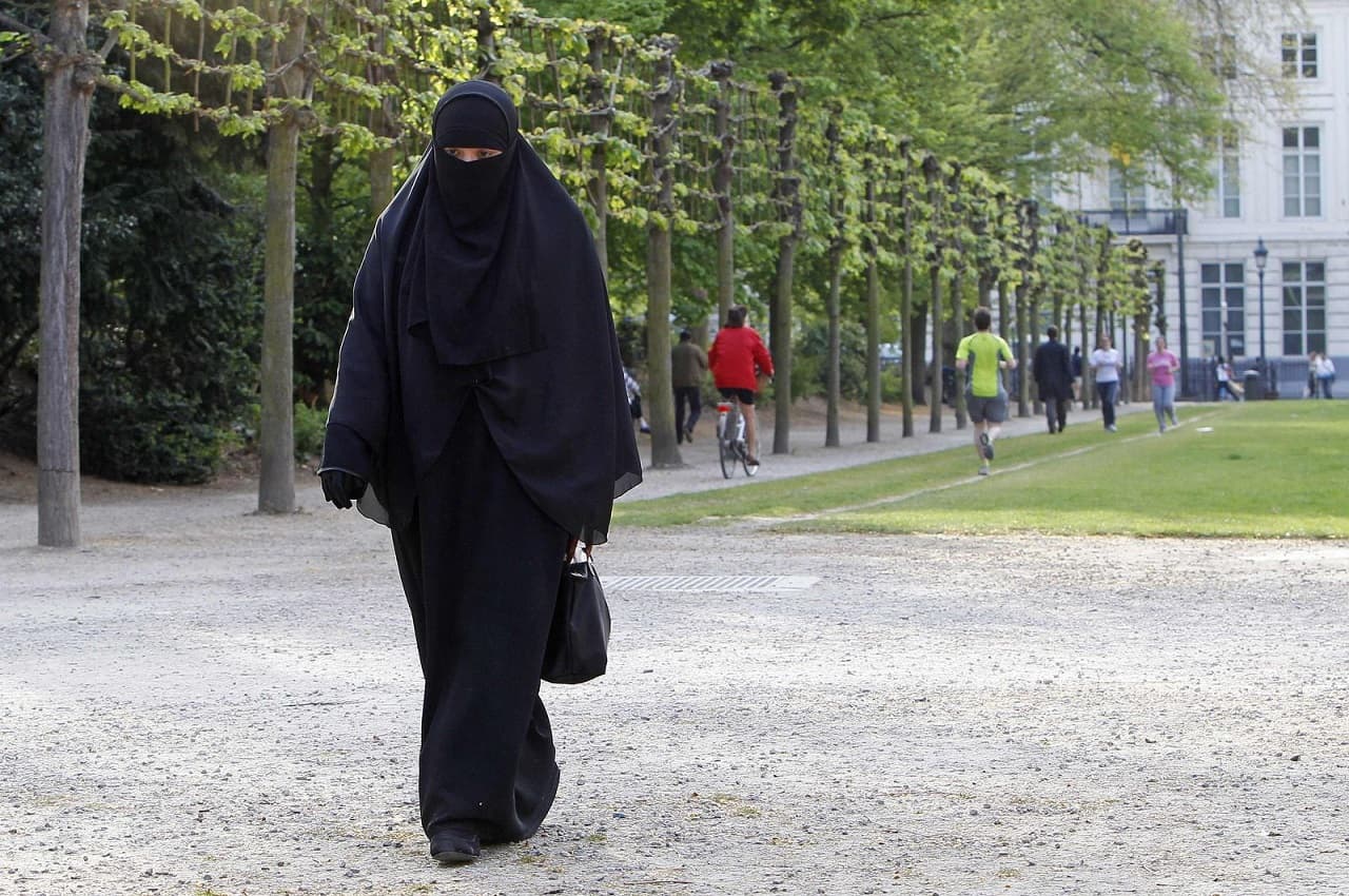 BURQA