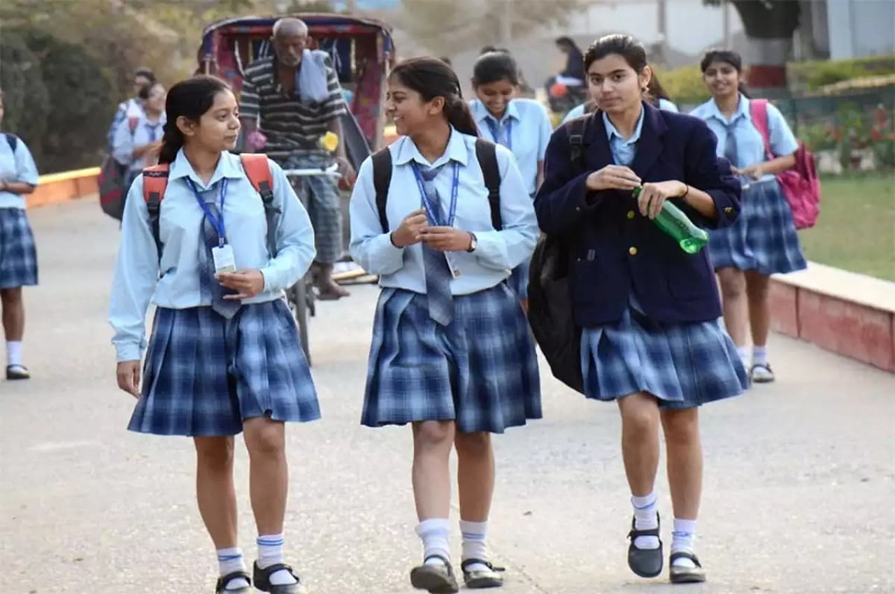 CBSE Result 2023: जल्द जारी हो सकते हैं 10वीं और 12वीं के परिणाम, SMS के जरिए ऐसे कर सकेंगे चेक