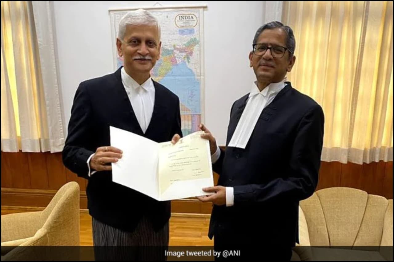 यूयू ललित होंगे भारत के नए CJI, सिर्फ़ 74 दिनों का होगा कार्यकाल!