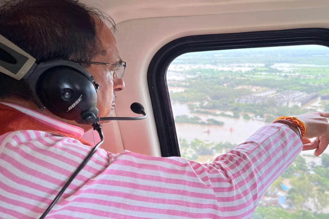 MP: बाढ़ की चपेट में विदिशा के 100 गांव, सीएम शिवराज ने किया हवाई सर्वे