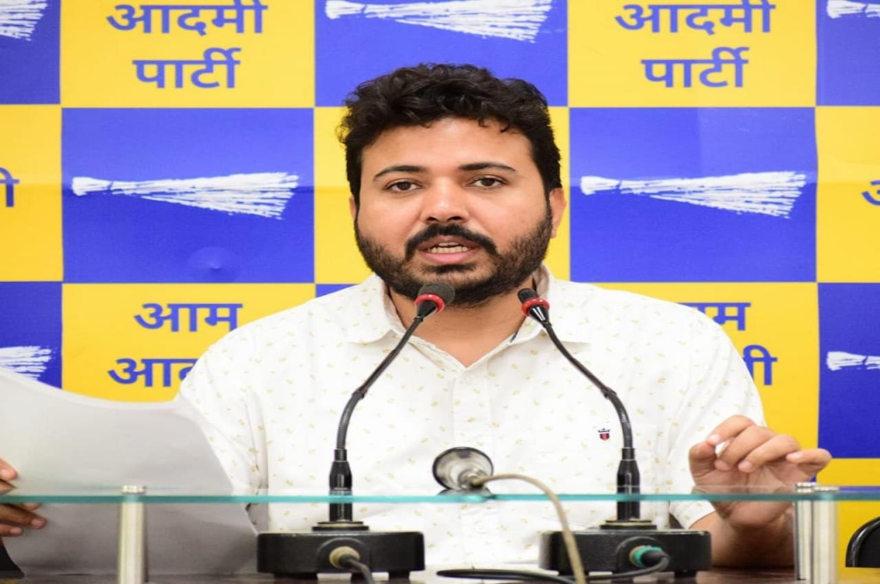 Delhi: टोल टैक्स कंपनी व भाजपा की सांठगांठ के चलते एमसीडी को लगभग 6000 करोड़ का नुकसान- दुर्गेश पाठक