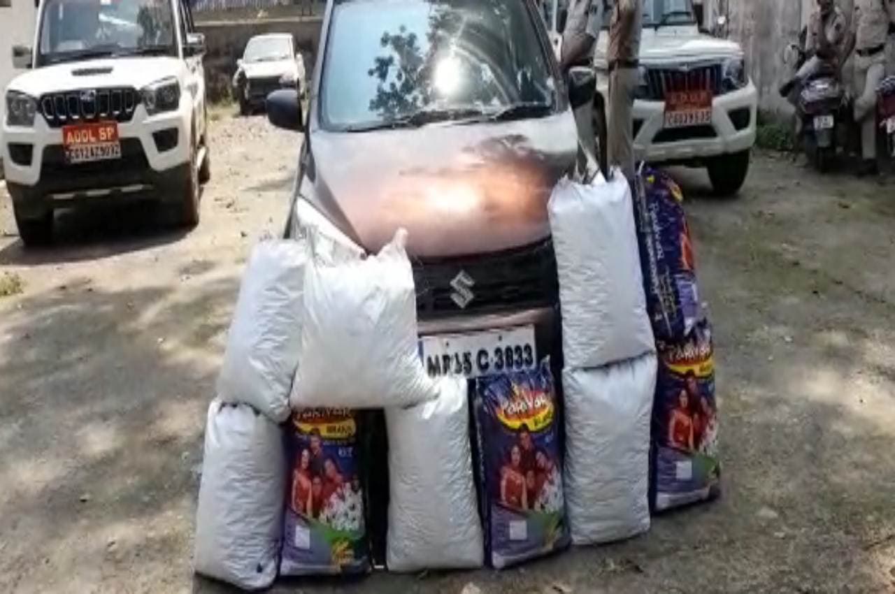 Chhattisgarh: तस्करों पर लगातार कसी जा रही नकेल, 102 किलो गांजे के साथ एक आरोपी गिरफ्तार