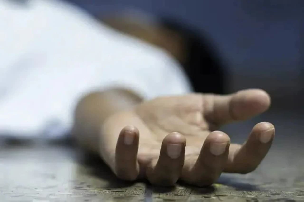 Telangana BJP: तेलंगाना भाजपा के नेता ज्ञानेंद्र प्रसाद घर में मृत मिले, पुलिस को आत्महत्या का शक