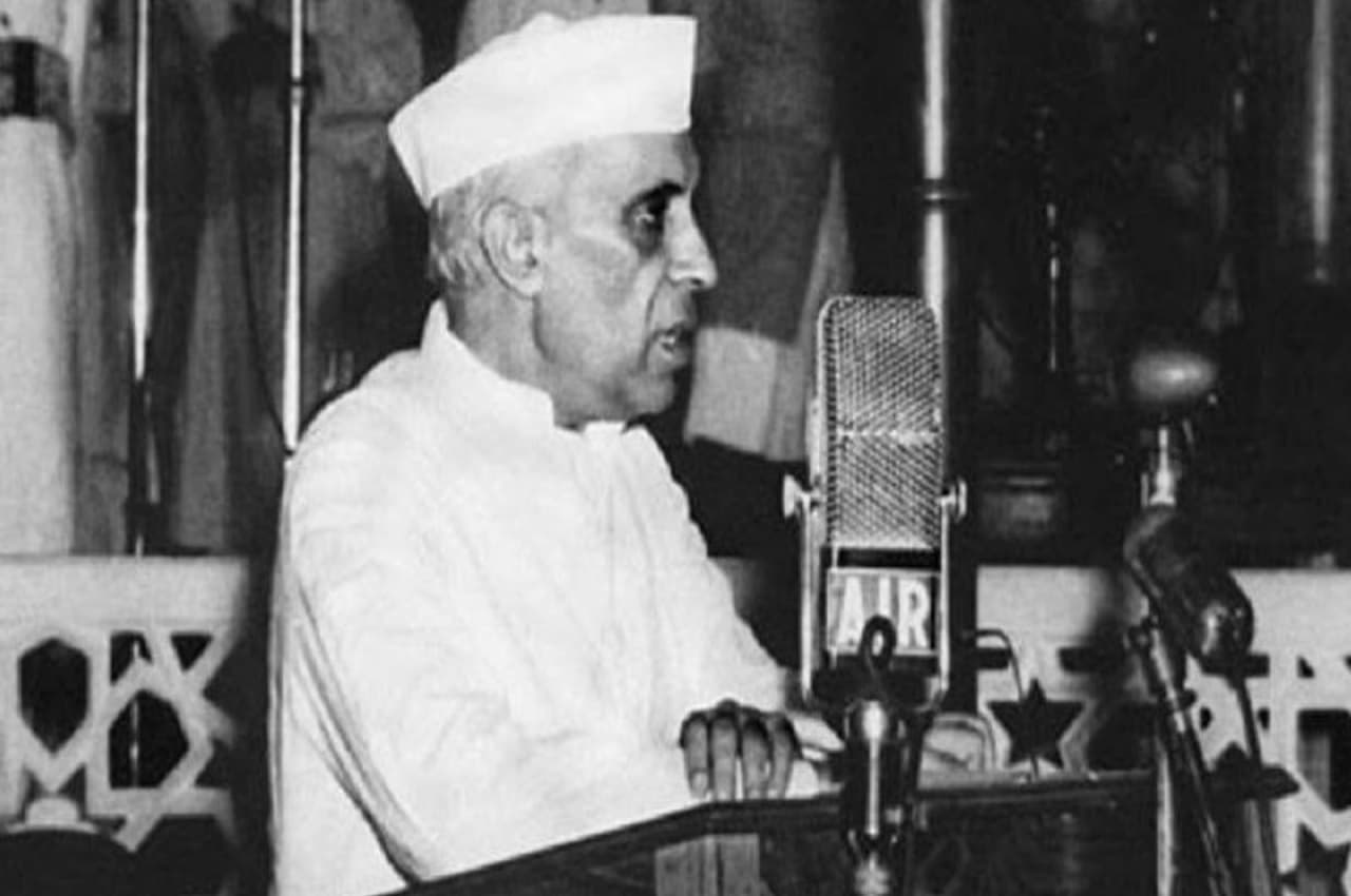 जब नेहरू की जनसभा में जन्मा बच्चा...जानें देश के पहले आम चुनाव से जुड़े रोचक किस्से और महत्वपूर्ण तथ्य