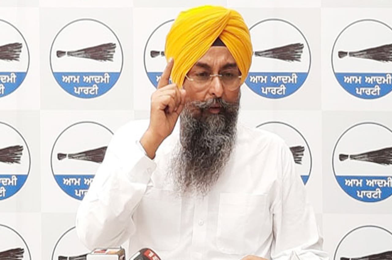 Punjab Speaker: कोर्ट में पेश नहीं होने पर पंजाब के स्पीकर और 2 मंत्रियों के खिलाफ गैर जमानती वारंट जारी