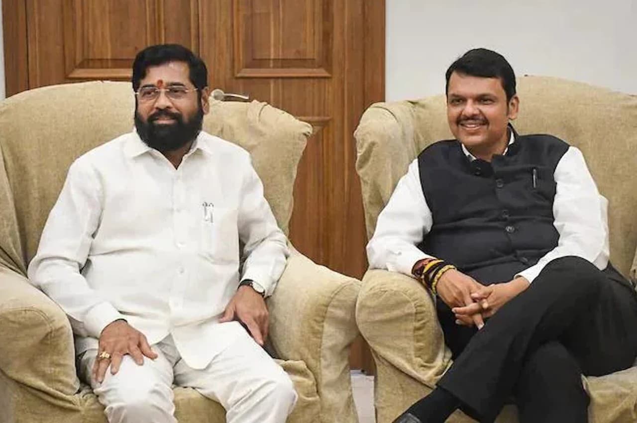महाराष्ट्र: मंंत्रियों के बीच विभागों का बंटवारा, फडणवीस संभालेंगे गृह और वित्त, CM शिंदे के पास शहरी विकास