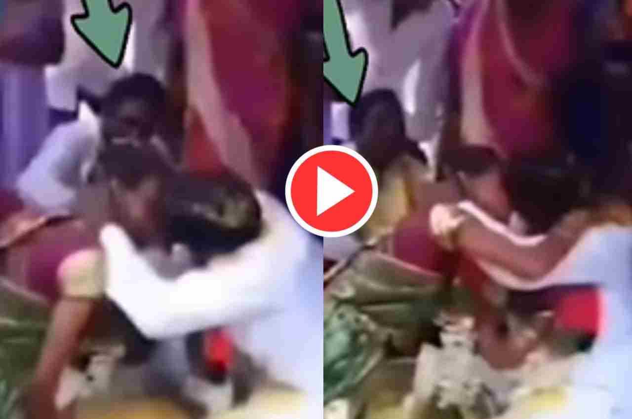 Viral Video: शादी होते ही दूल्हा-दुल्हन सभी के सामने करने लगे Kiss, देख पंडितजी भी रह गए दंग