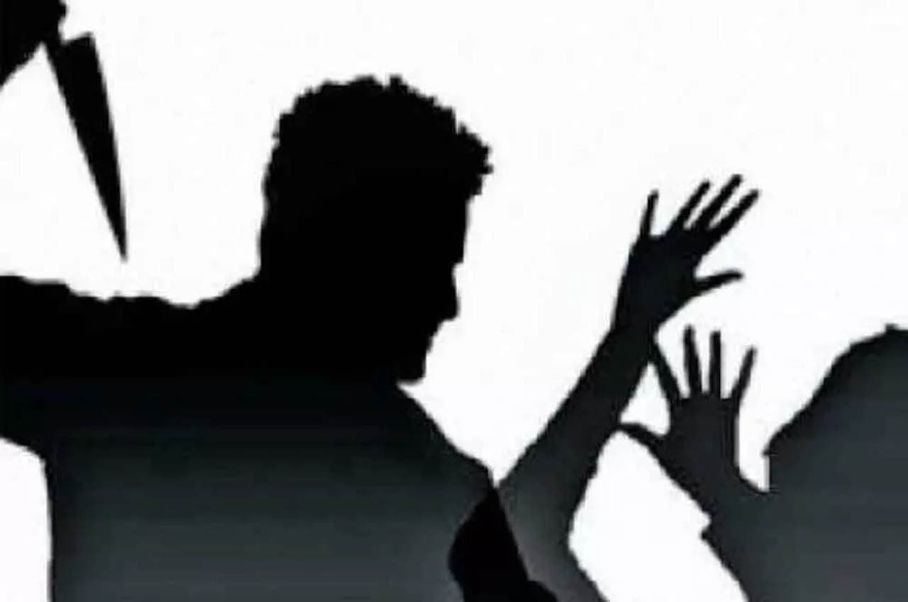 Chhattisgarh: बुजुर्ग की बेरहमी से हत्या, पैर के किए टुकड़े, इलाके में फैली सनसनी