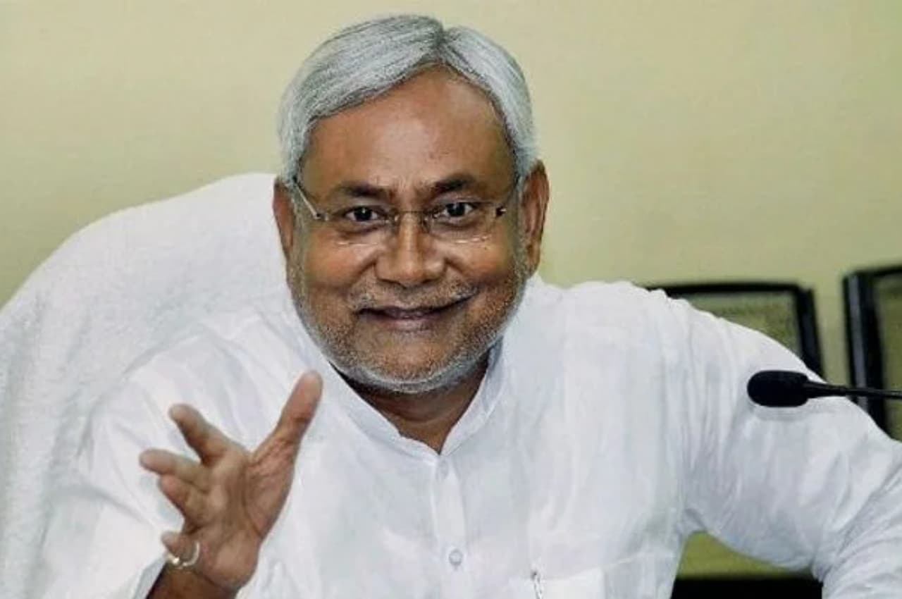 Bihar Political Crisis: नीतीश कुमार नहीं देंगे इस्तीफा, भाजपा मंत्री किए जाएंगे बर्खास्त: सूत्रों का चौंकाने वाला दावा