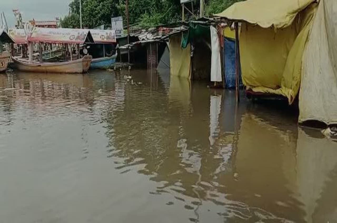 MP Weather Alert: मौसम विभाग ने बारिश को लेकर जारी किया रेड अलर्ट, सीएम शिवराज ने स्थिति का लिया जायजा