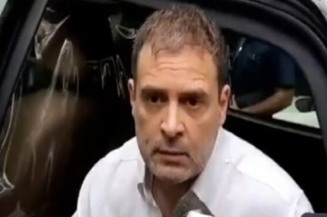 राहुल गांधी ने मोदी सरकार को दिया खुला चैलेंज, कहा- हम नहीं डरते