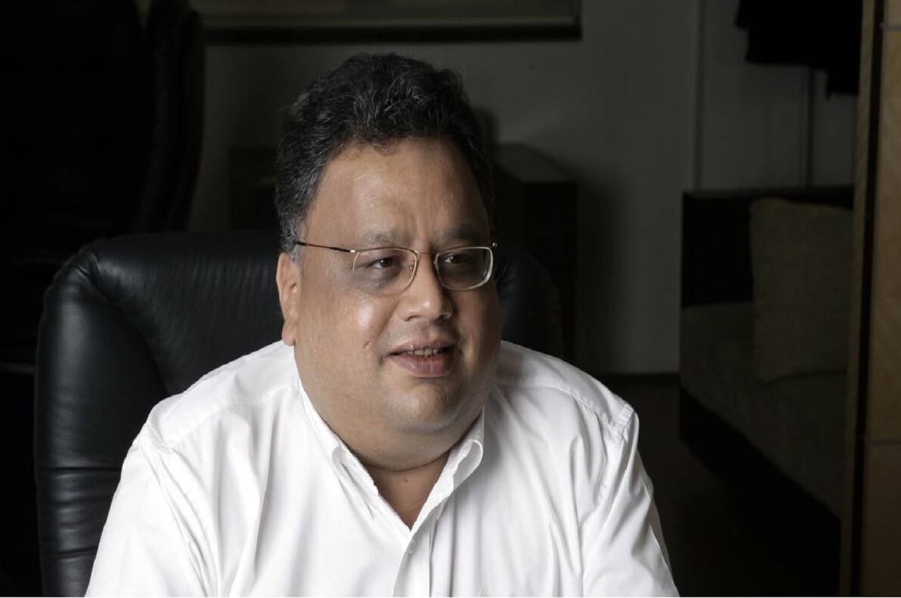 Rakesh Jhunjhunwala: नहीं रहे शेयर मार्केट के बेताज बादशाह राकेश झुनझुनवाला, पीएम मोदी ने जताया शोक