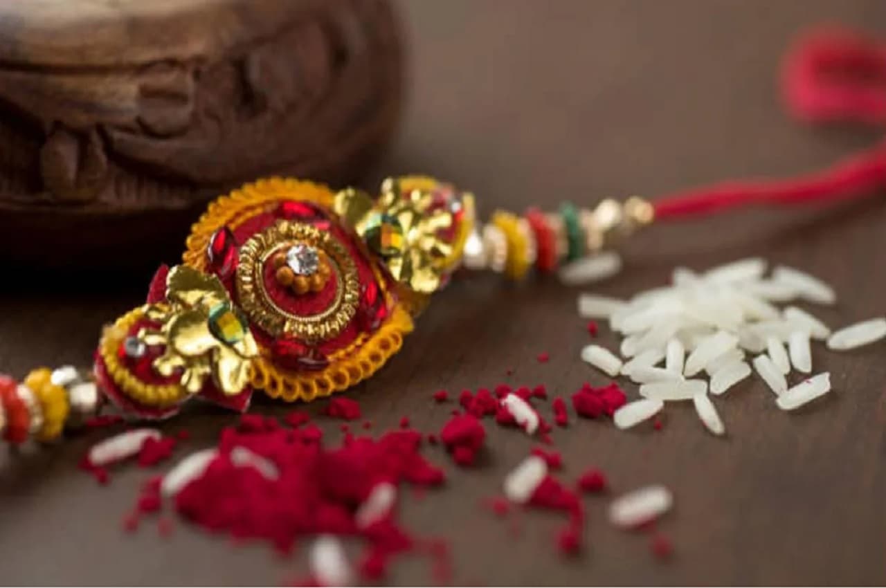 Raksha Bandhan 2022: राखी के मंत्र में जिस राजा ​बलि का आता है नाम, जानें उसकी क्या है कथा