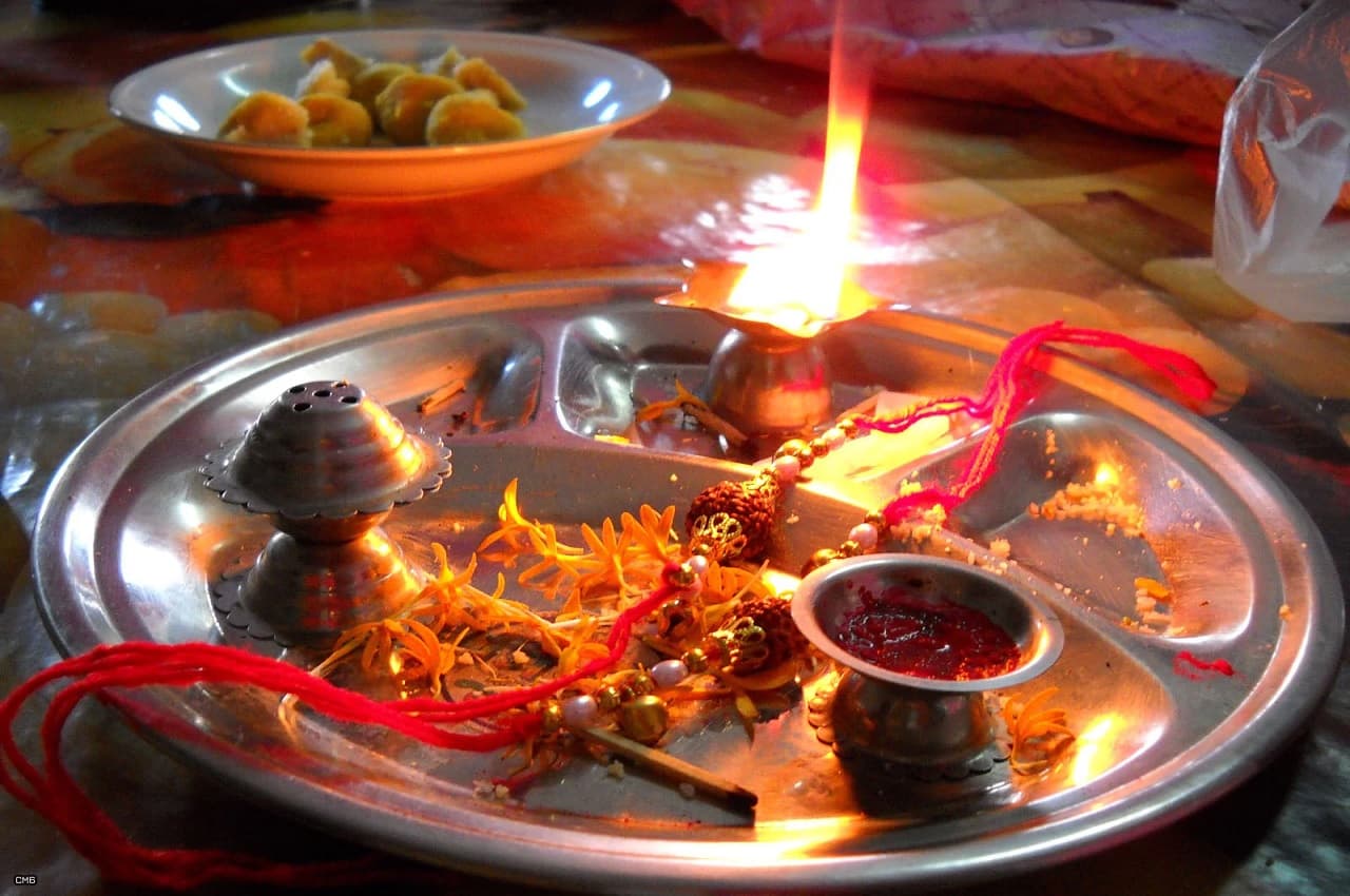 Raksha Bandhan 2022: भाई की सुख-समृध्दि के लिए राखी पर करें ये आसान उपाय, फिर देखें कमाल!