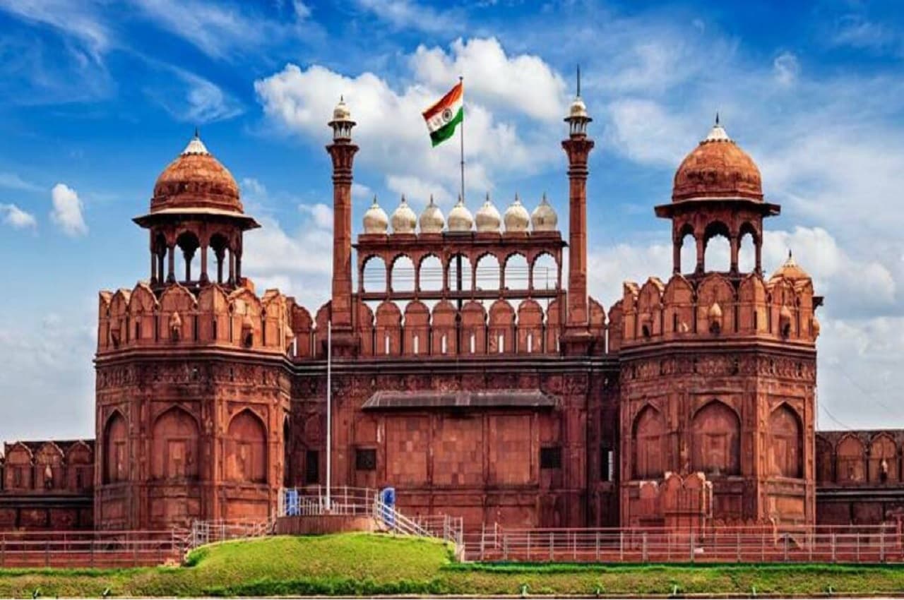 15 अगस्त से पहले बड़ा खुफिया अलर्ट, एक बार फिर लाल किले पर आतंकियों की नजर
