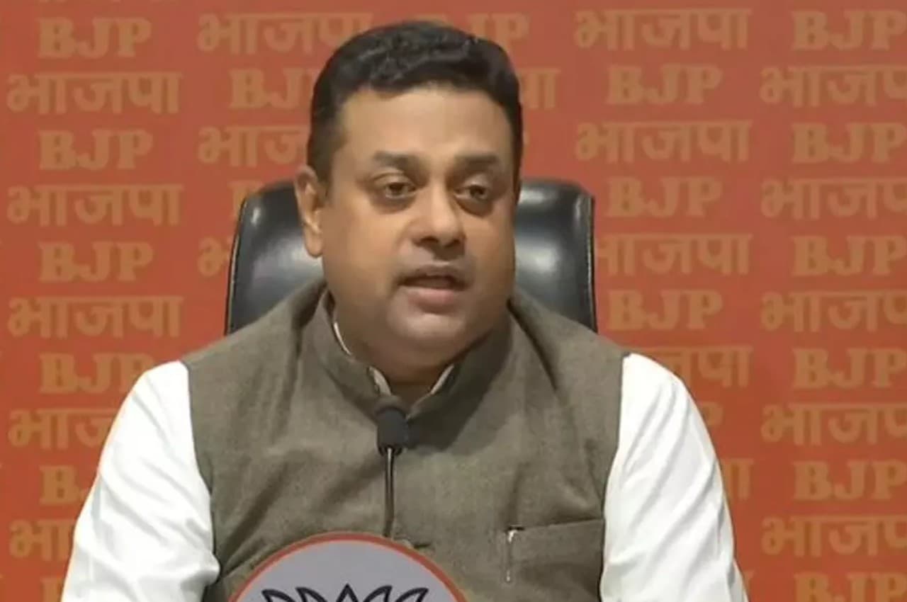 BJP का विपक्ष पर पलटवार, कहा- न्यू इंडिया में करप्शन के लिए कोई जगह नहीं