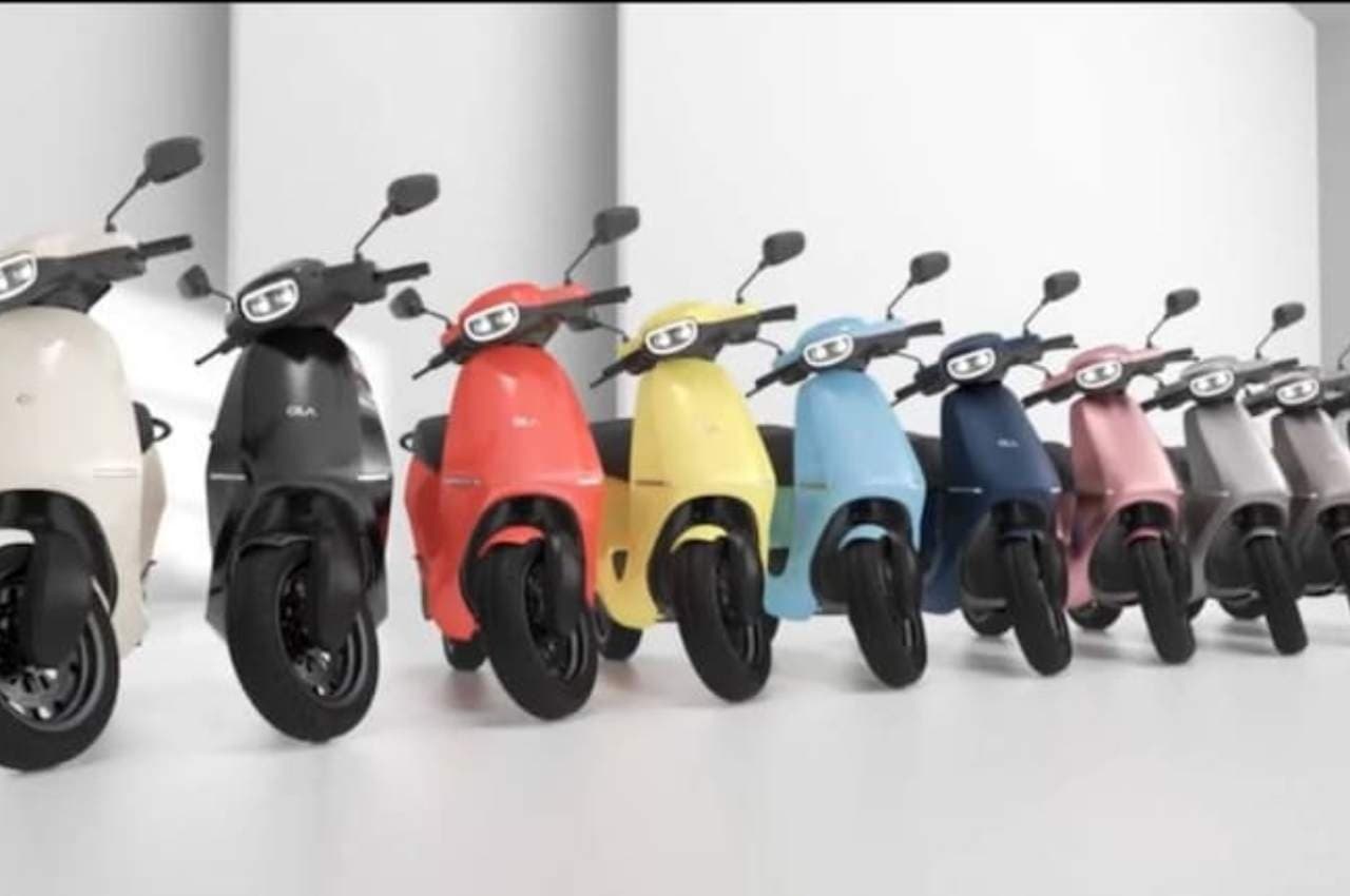 OLA Electric Scooter: ओला कंपनी ने किया इलेक्ट्रिक स्कूटर का प्रोडक्शन बंद, जानें क्या है वजह