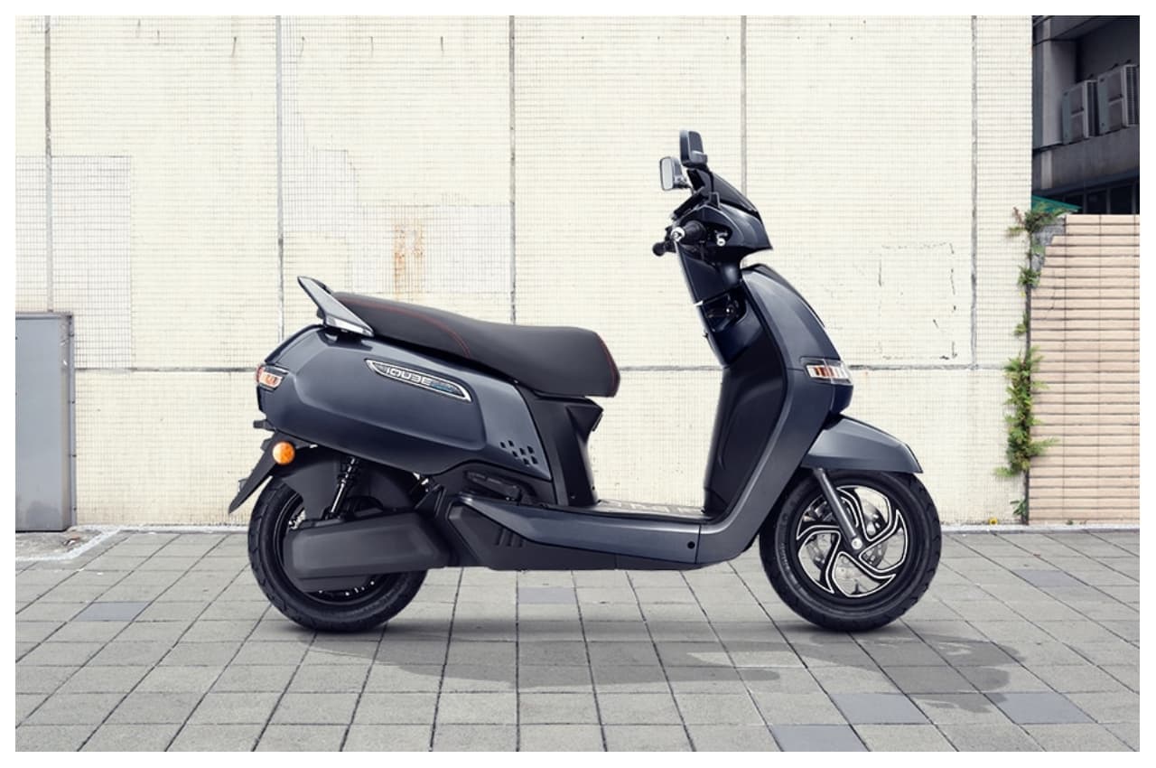 Best Electric Scooter: इलेक्ट्रिक स्कूटर खरीदना है, तो यहां जानें ये 3 बेस्ट ऑप्शन्स
