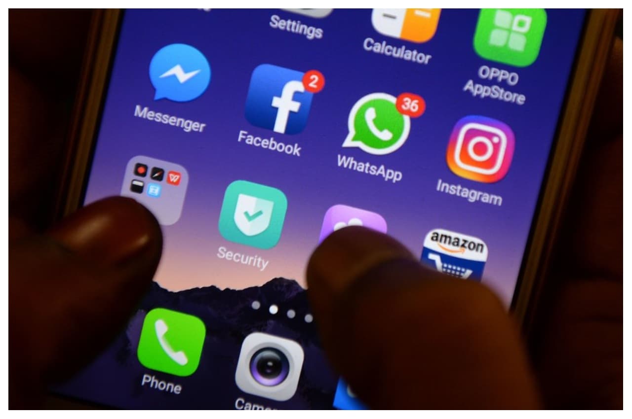 WhatsApp and Facebook: कल सीसीआई के आदेश को चुनौती देने वाली याचिका पर हाईकोर्ट सुनाएगा फैसला