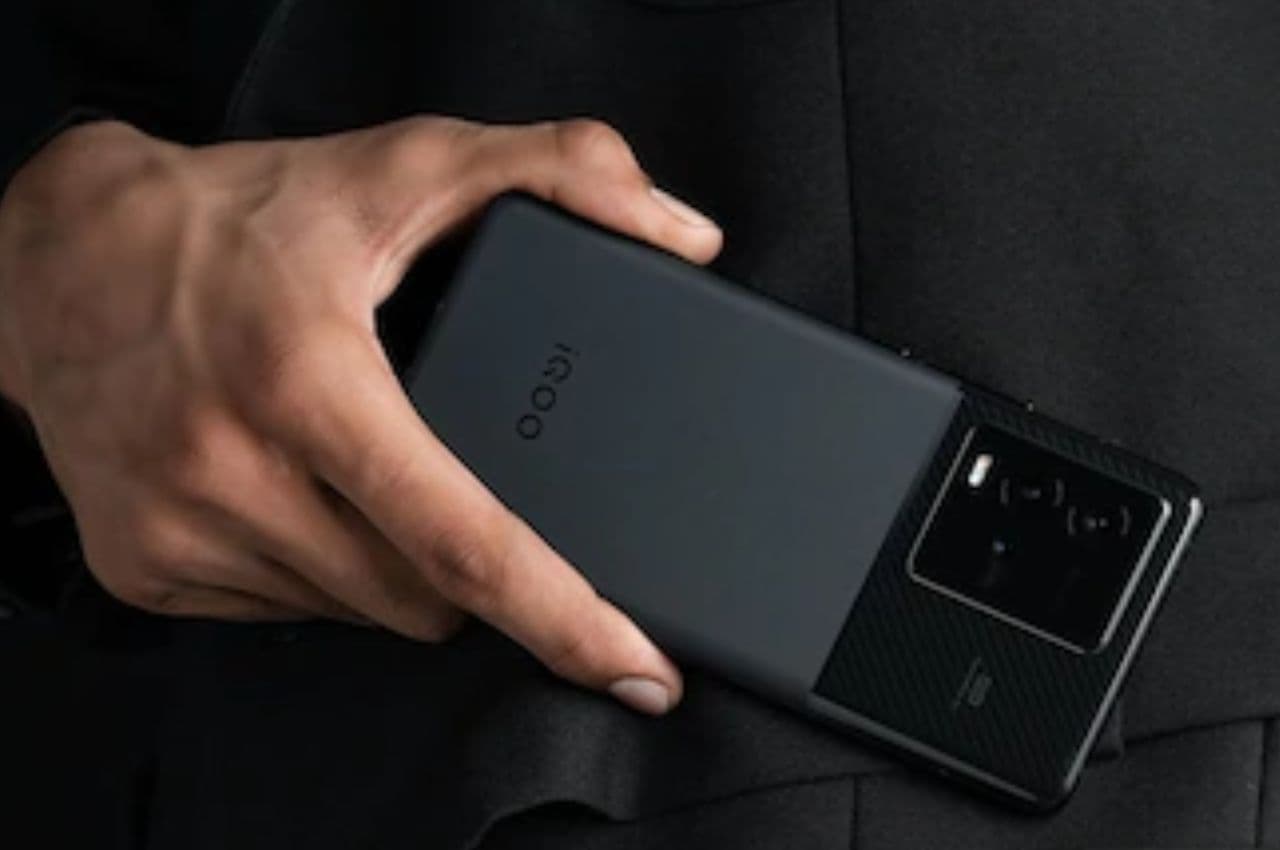 iQOO 9T: आ गया तगड़ी बैटरी का 5G Smartphone, सेल के लिए इस दिन से होगा उपलब्ध
