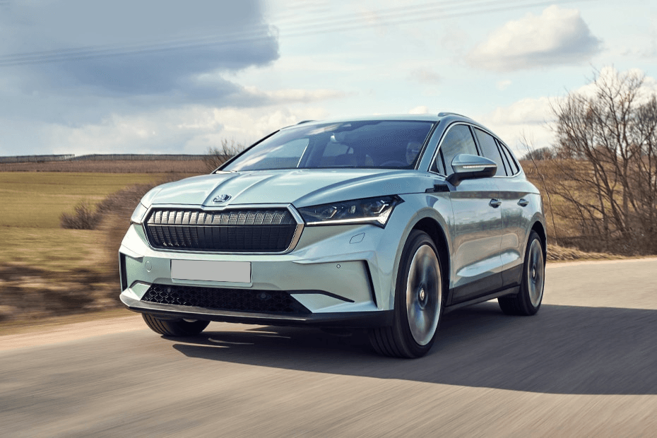 Skoda Enyaq iV: गर्दा उड़ाने के लिए है तैयार स्कोडा की ये धांसू इलेक्ट्रिक कार, जानें कीमत और रेंज