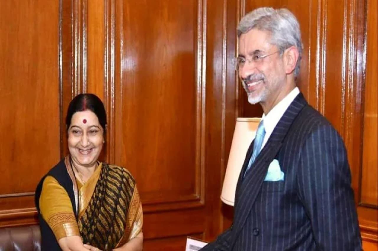 विदेश मंत्री एस जयशंकर ने पूर्व विदेश मंत्री सुषमा स्वराज को पुण्यतिथि पर श्रद्धांजलि दी