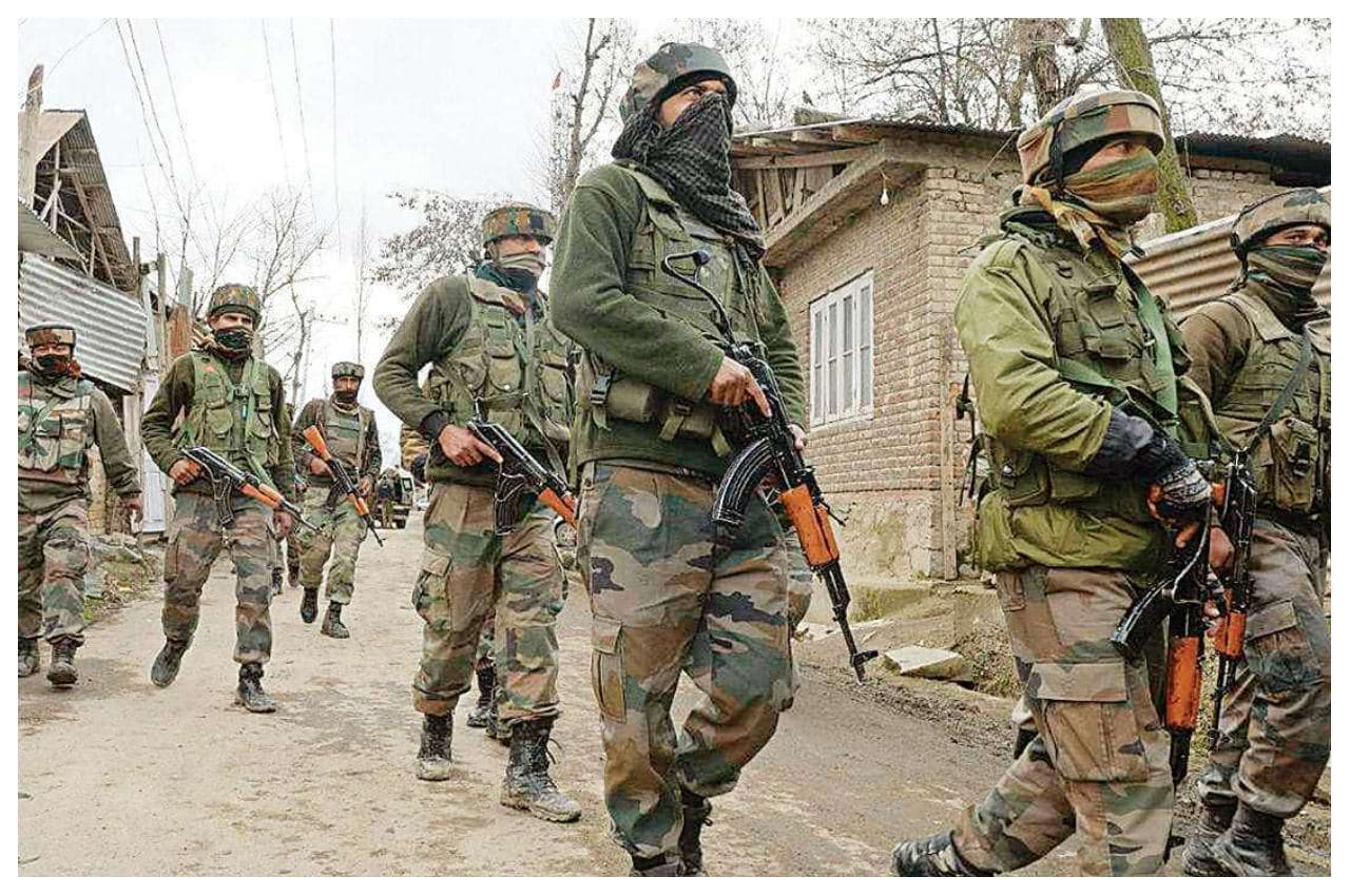 Jammu Kashmir: आतंकियों ने बड़गाम में ग्रेनेड फेंका, एक घायल