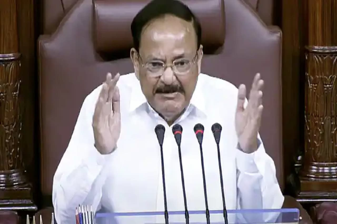सदन का सत्र चालू होने पर भी जांच एजेंसियां सांसदों को तलब कर सकती हैं: वेंकैया नायडू