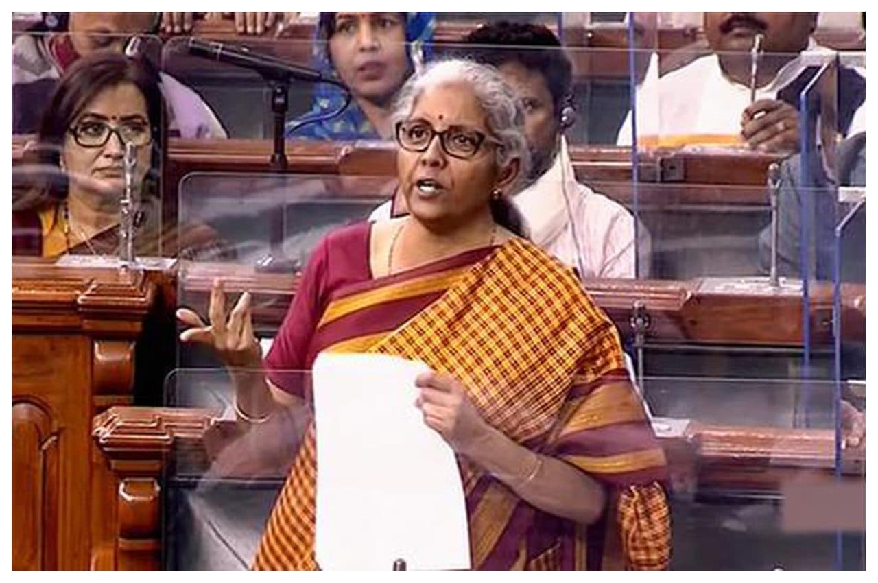 वित्त मंत्री का महंगाई पर जवाब- दूसरे देशों से तुलना ठीक नहीं, भारत की अर्थव्यवस्था दूसरे देशों से बेहतर
