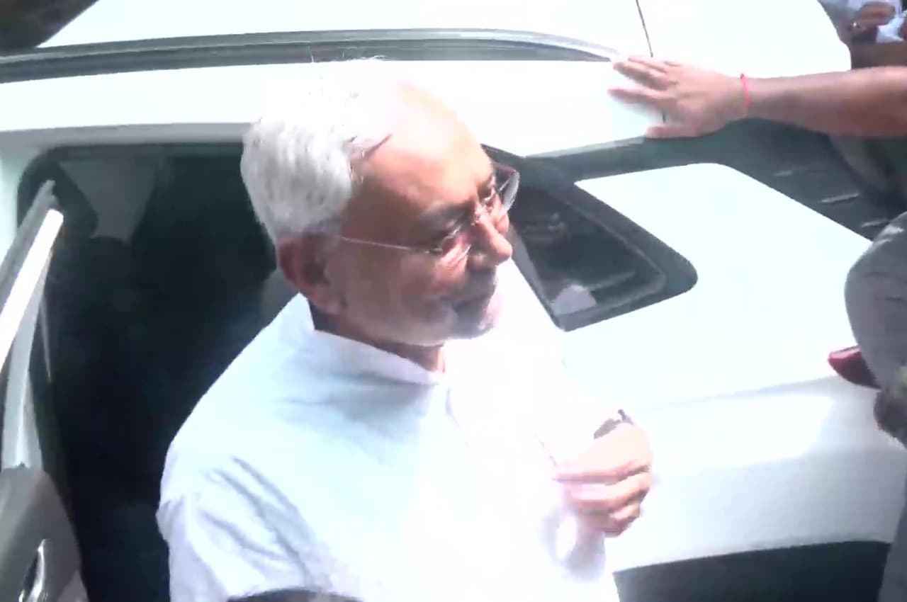 nitish on bjp