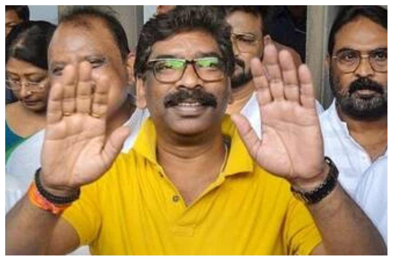 Hemant Soren: नेतरहाट में सीएम हेमंत सोरेन, आर-पार की लड़ाई की तैयारी, बचा पाएंगे कुर्सी?