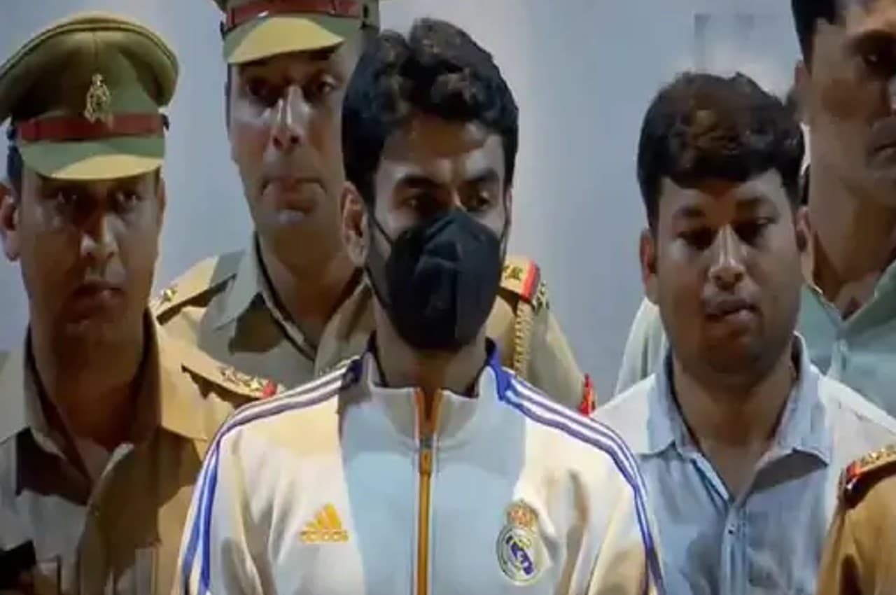 Shrikant Tyagi: श्रीकांत त्‍यागी को मिली जमानत, लेकिन नहीं आ पाएगा जेल से बाहर