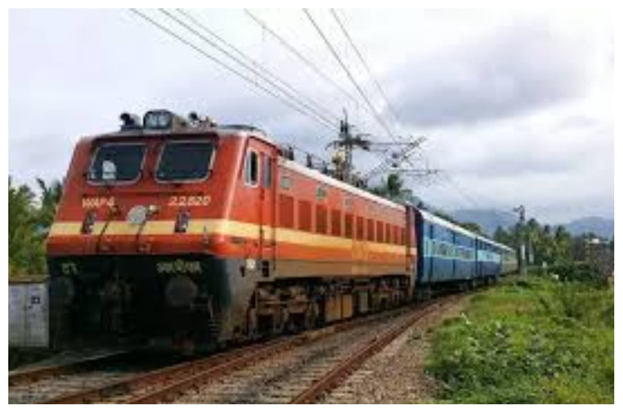 IRCTC New Service: अच्छी खबर! रेल यात्रियों के लिए रेलवे ने शुरू की नई सेवा, यहां जानिए सर्विस डिटेल्स
