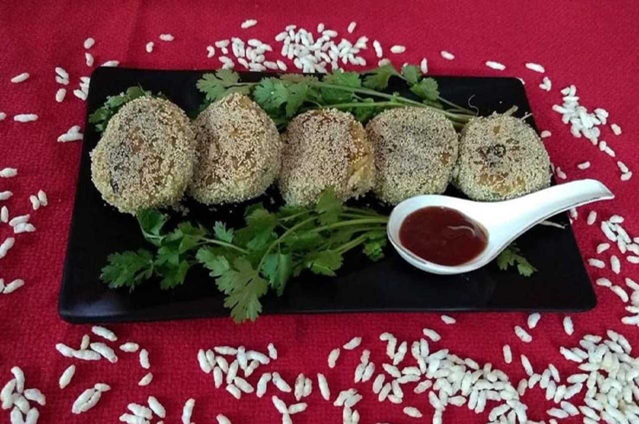 Kheel Ki Tikki Recipe: दिवाली की बची हुई खील से स्नैक में बनाएं स्पाइसी खील की टिक्की, ये रही हेल्दी रेसिपी