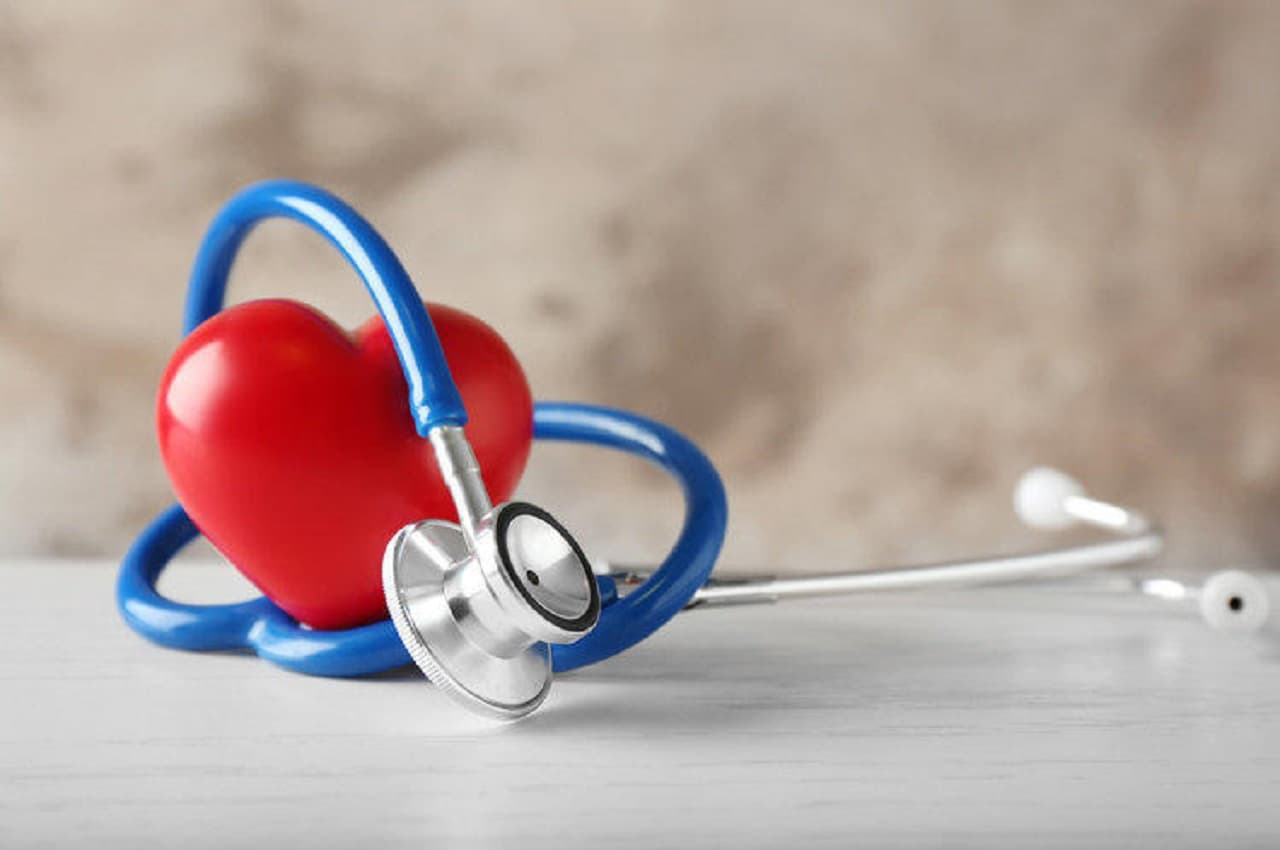 Tips For Healthy Heart: 40 की उम्र में हार्ट अटैक के खतरे को कम देती हैं ये हेल्दी आदतें, आज से ही अपनाएं