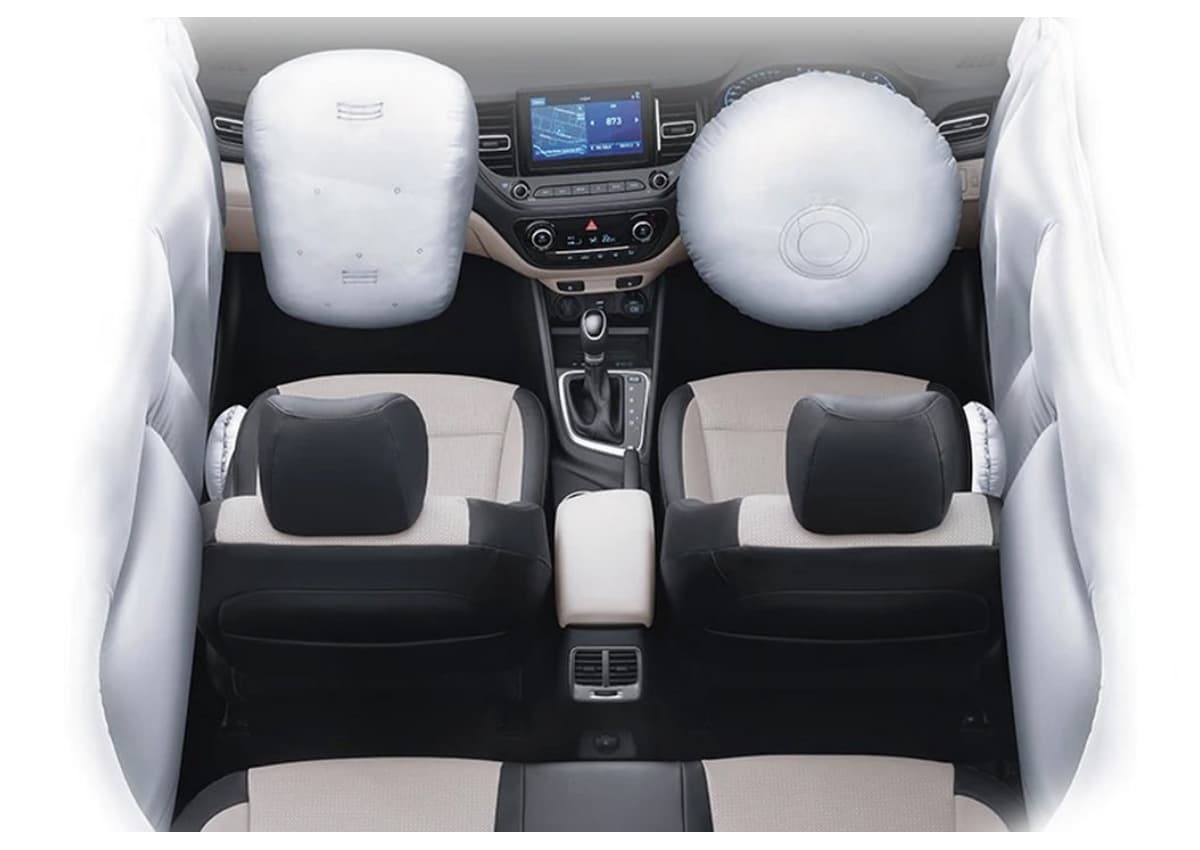 6 Airbags Cars in India: कम बजट में खरीदना चाहते हैं गजब की सेफ्टी, तो घर ले आएं कम बजट में ये 6-एयरबैग वाली कार