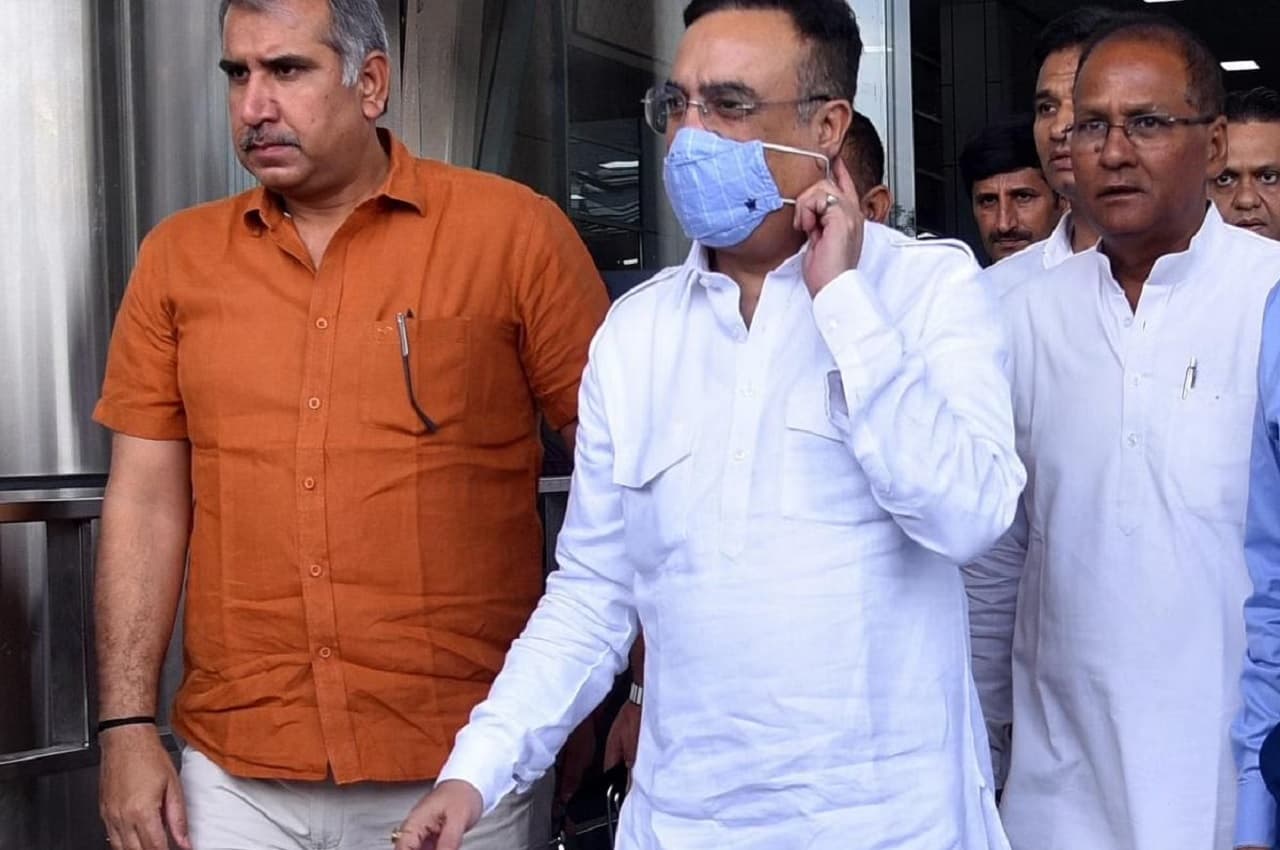 Rajasthan Political Crisis: राजस्थान के सियासी घटनाक्रम पर आज सोनिया गांधी को लिखित रिपोर्ट सौंपेंगे अजय माकन