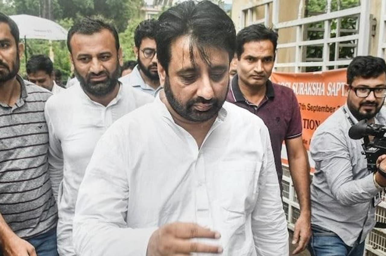 दिल्ली वक्फ बोर्ड भ्रष्टाचार मामले में AAP के विधायक अमानतुल्लाह खान को मिली जमानत