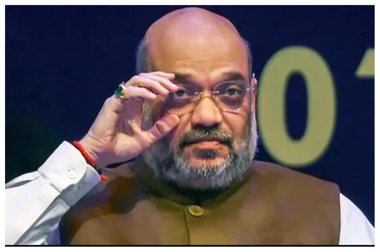Amit Shah Viral Video: 'मस्जिद में कुछ चल रहा है क्या?' कहते ही अमित शाह ने रोक दिया भाषण, जानें वजह