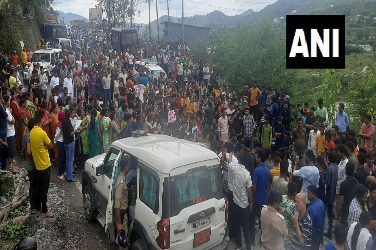 Ankita Murder Case: अंकिता भंडारी को न्याय दिलाने के लिए सड़कों पर उतरे लोग, देहरादून से दिल्ली तक प्रदर्शन