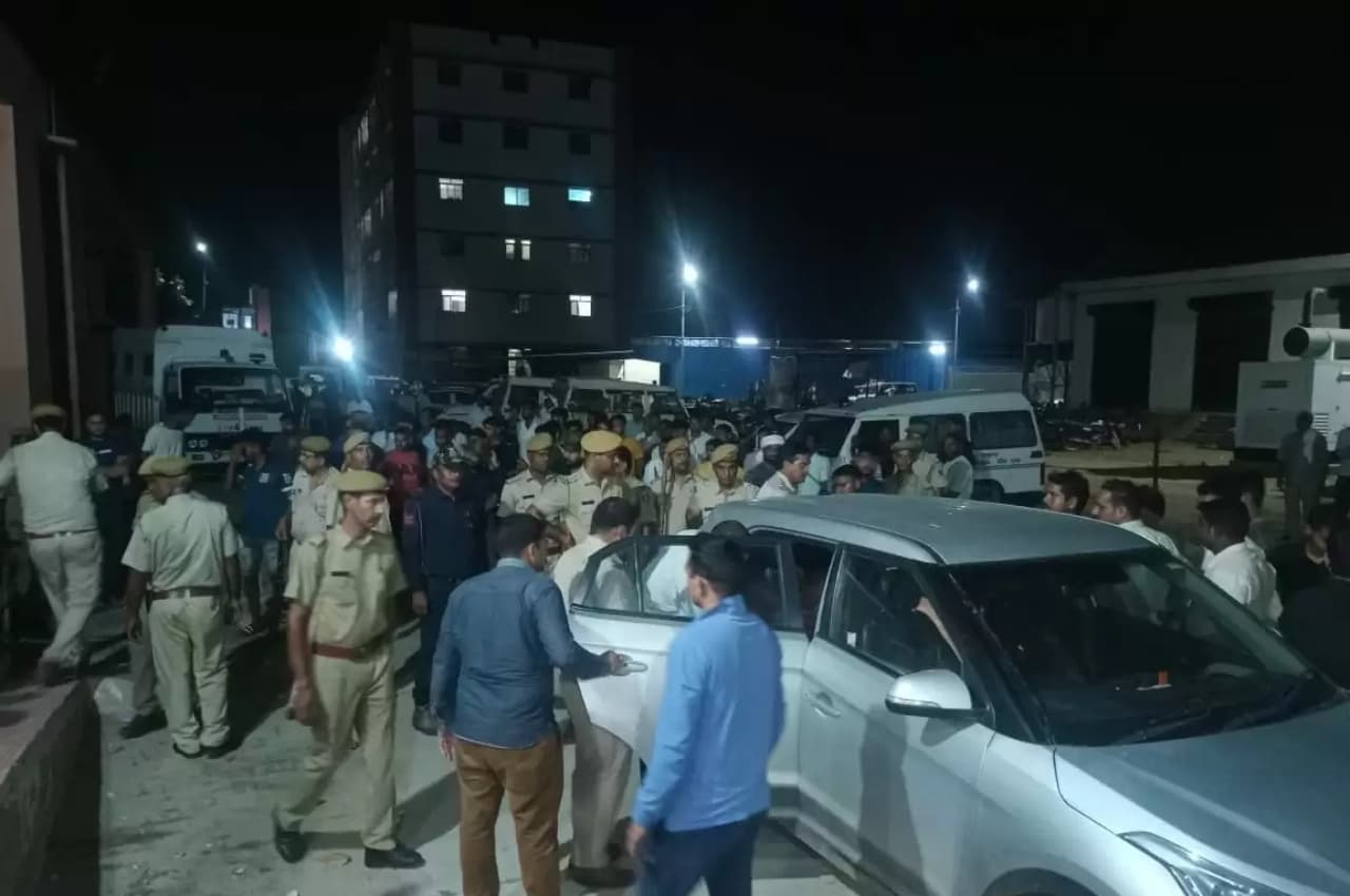 Rajasthan: भरतपुर में बीजेपी कार्यकर्ता को घेरकर गोलियों से भूना, सांसद रंजीता कोली का था करीबी